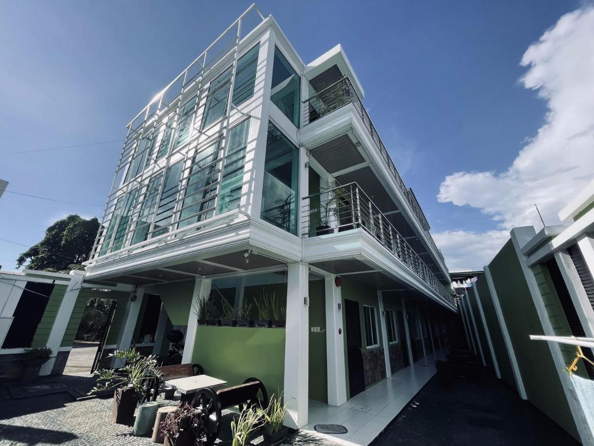 Delta Star Manor Hotell Naga  Exteriör bild