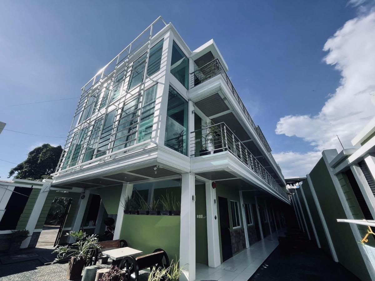 Delta Star Manor Hotell Naga  Exteriör bild
